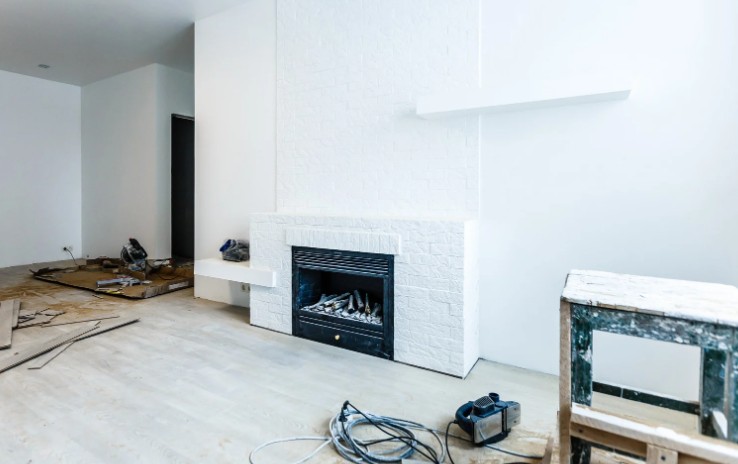 Reforma integral de salón con chimenea en Medina del Campo